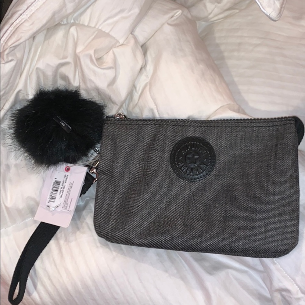 Kipling Creativity XL cosmetic pouch NEW WITH TAGS